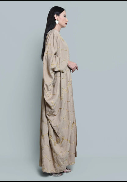 Beige embroidered bisht abaya