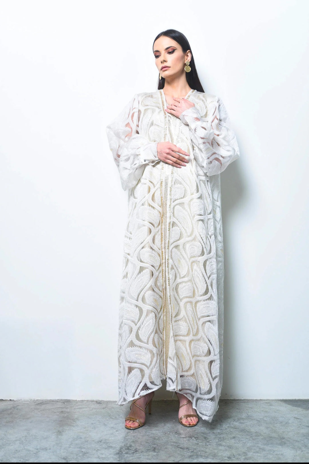 White lace organza kaftan