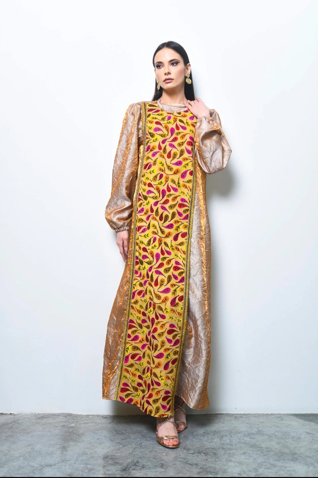 Bronze kaftan with embroiderd chiffon