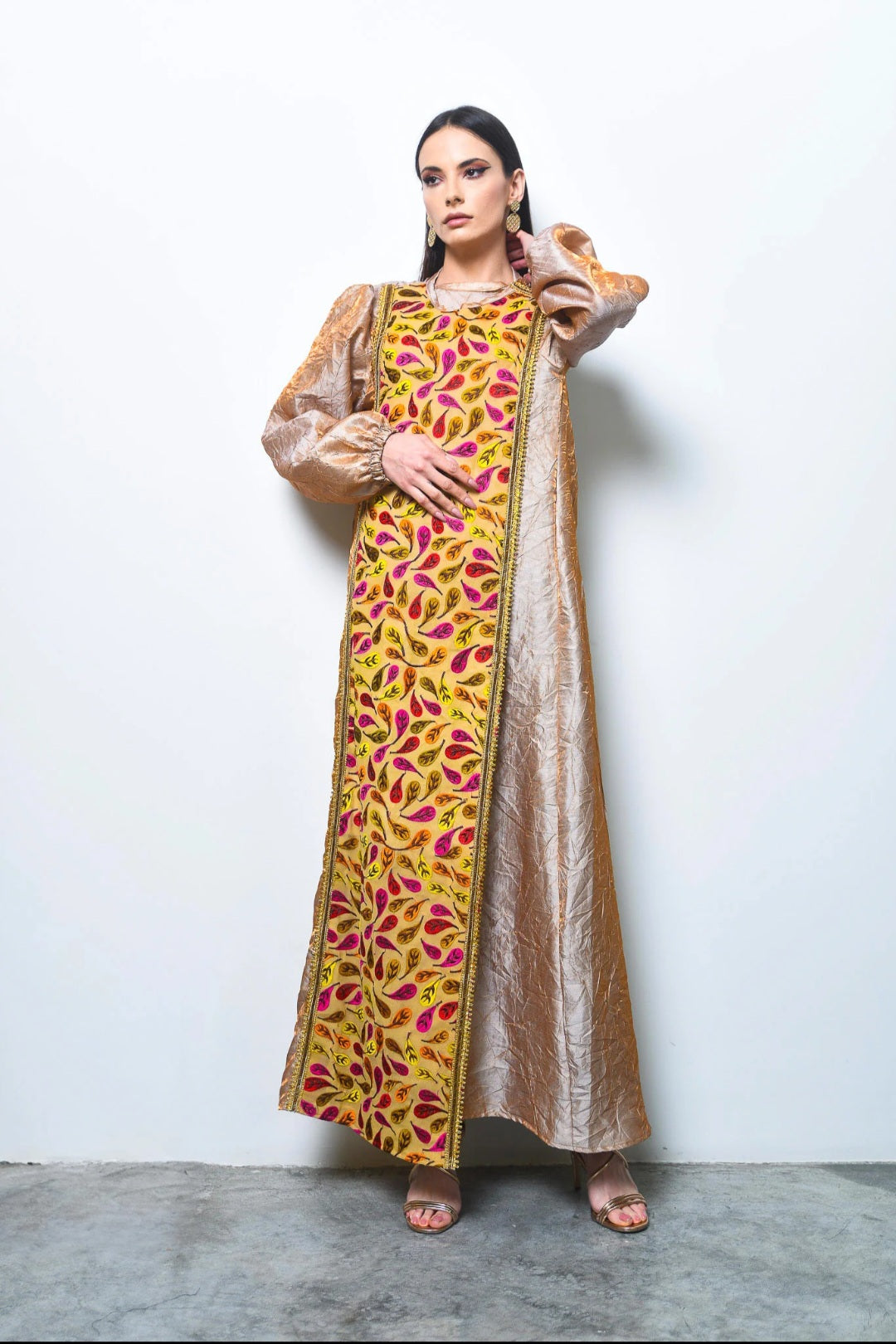 Bronze kaftan with embroiderd chiffon